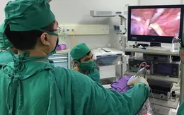 60 phút tìm vòng tránh thai lạc chỗ cho người phụ nữ 63 tuổi