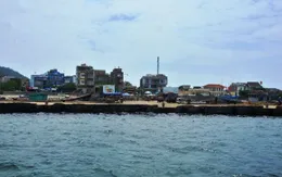 Người dân Lý Sơn ồ ạt bán đất ven biển