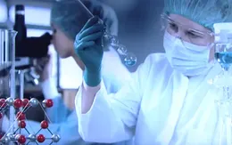 Nga thử nghiệm lâm sàng thuốc chữa ung thư di căn