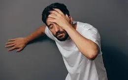 Thường xuyên chóng mặt: nguyên nhân do đâu?