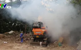 Sốt xuất huyết tăng, Hà Nội ráo riết phun hóa chất diệt muỗi
