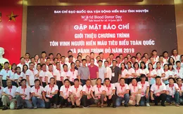 Tôn vinh 100 người hiến máu tiêu biểu toàn quốc năm 2019