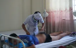 Cảnh báo nguy hiểm khi nắn, bẻ gai cột sống