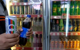 Malaysia đánh thuế nước ngọt để chống béo phì