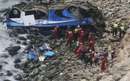 Tai nạn đường bộ thảm khốc tại Peru