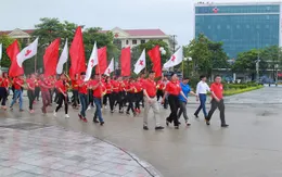 Tuyên Quang: Đội mưa bão đi vận động hiến máu