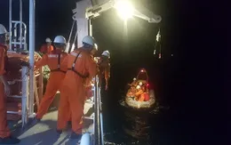 Cứu ngư dân bị hôn mê do tai nạn trên biển