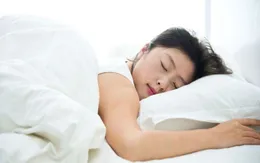 Những thói quen khi ngủ gây hại cho sức khỏe