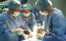 Thay thành công khớp háng cho cụ ông gần 100 tuổi