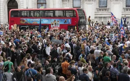 Biểu tình lớn phản đối kế hoạch tạm ngưng Quốc hội ở Anh