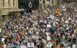 Thế giới bắt đầu Ngày Biểu tình chống biến đổi khí hậu lớn nhất lịch sử