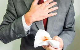 Ho ra máu là bệnh gì?