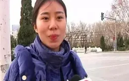 Cô gái bị bỏ rơi lên sóng truyền hình để mời cha mẹ ruột tới dự hôn lễ