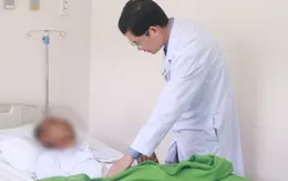 Đau bụng dữ dội, vào viện phát hiện u lympho tá tràng hoại tử