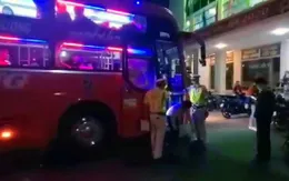 Phát hiện xe khách 40 chỗ “nhồi nhét” 82 người ở Đồng Nai