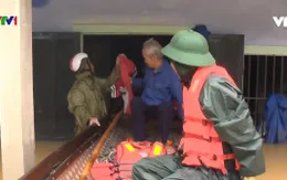Miền Trung ứng phó với lũ lớn
