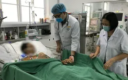 Cứu sống một bác sĩ ở Cần Thơ ngừng tim 90 phút