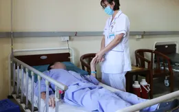 Sốc nhiễm khuẩn nguy kịch vì uống 500ml rượu mỗi ngày
