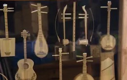 Anh chàng khuyết tật có biệt tài biến hóa những thân tre