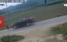 Clip: Mất an toàn do sang đường bất cẩn