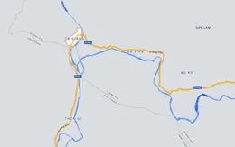 Cứu hộ đoàn du khách kẹt trên núi ở Khánh Hòa do mưa lớn