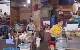 Nguy cơ tiềm ẩn Covid-19 từ thức ăn đường phố