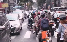 Lo ngại "phí chồng phí" khi thu tiền kiểm soát khí thải xe máy