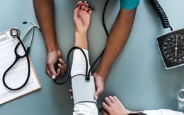Khuyến cáo: Đo huyết áp cả hai cánh tay để phòng ngừa bệnh tim mạch, đột quỵ