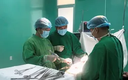 Đi khám sức khỏe lao động, phát hiện u trung thất chèn ép tim