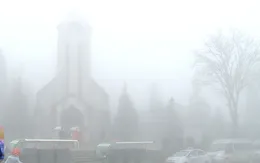 Nhiệt độ giảm sâu, Sa Pa chìm trong sương mù, rét buốt