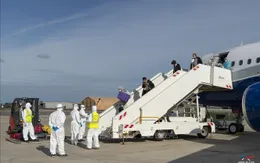 Pháp chấm dứt cách ly với nhóm công dân đầu tiên trở về từ Vũ Hán