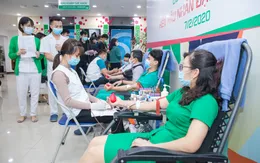 Gần 1.000 người tham gia hiến máu khắc phục thiếu máu sau Tết