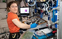 Kỷ lục làm việc trên trạm không gian quốc tế