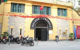 Nhiều điểm du lịch công cộng tạm dừng đón khách