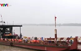 Người dân thờ ơ với việc mặc áo phao khi đi phà, đò