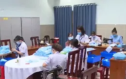 TP.HCM: Bệnh viện tự may khẩu trang phục vụ y - bác sỹ và bệnh nhân