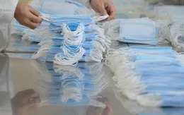Hai bang đầu tiên ở Đức bắt buộc đeo khẩu trang