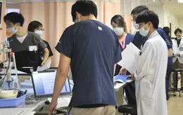 Nhật Bản trước nguy cơ hệ thống y tế sụp đổ