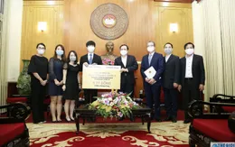 Quỹ Sunwah trao tặng 5 tỷ đồng cho Việt Nam để phòng, chống dịch COVID-19