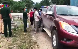 Bắt giữ xe ô tô chở người vượt biên trốn cách ly
