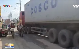 Người dân TP.HCM mong sớm sửa đoạn đường đau khổ