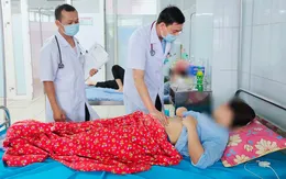 25 công nhân xưởng gỗ nhập viện do ngộ độc thực phẩm