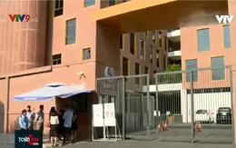 Vẫn giằng co chuyện thu phí trường quốc tế