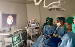 Phẫu thuật nội soi điều trị não úng thủy cho trẻ sơ sinh