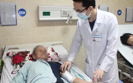 Hai cụ ông suýt phải đoạn chi vì thuyên tắc động mạch cấp