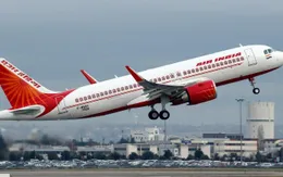 Phi công nhiễm SARS-CoV-2 khiến máy bay phải quay đầu