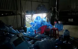 Thu hồi nước uống đóng chai hiệu Vimass làm từ nước thải sinh hoạt