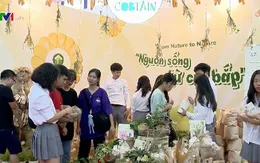 Nhóm học sinh trung học và dự án "Nguồn sống từ cùi bắp"