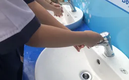 Lắp đặt miễn phí 10 trạm rửa tay tại các trường học trên địa bàn TP.HCM