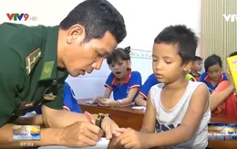 Lớp học đêm của trẻ em nghèo tại Khánh Hòa